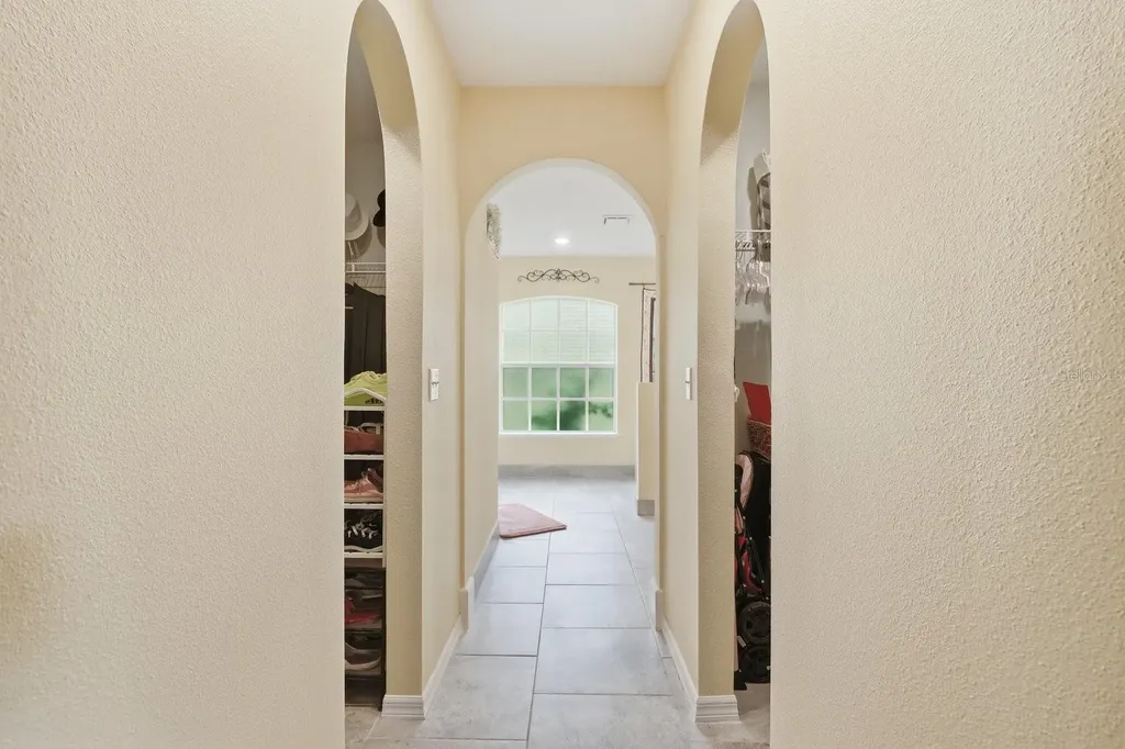 8798 N Raidin Drive Dunnellon FL 34433