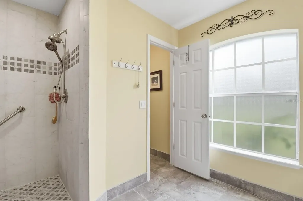 8798 N Raidin Drive Dunnellon FL 34433