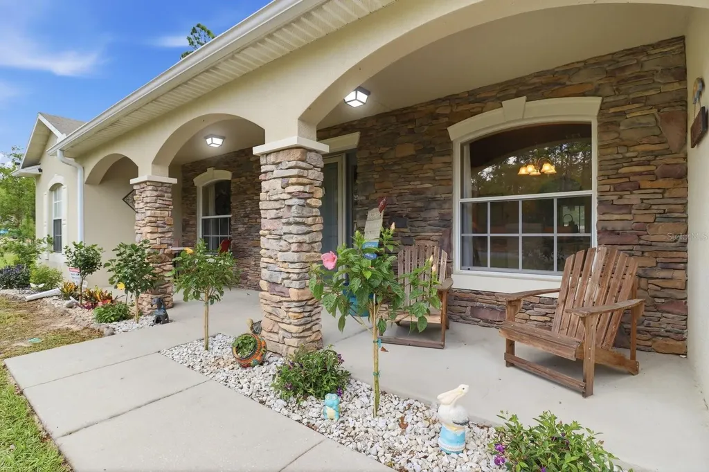 8798 N Raidin Drive Dunnellon FL 34433