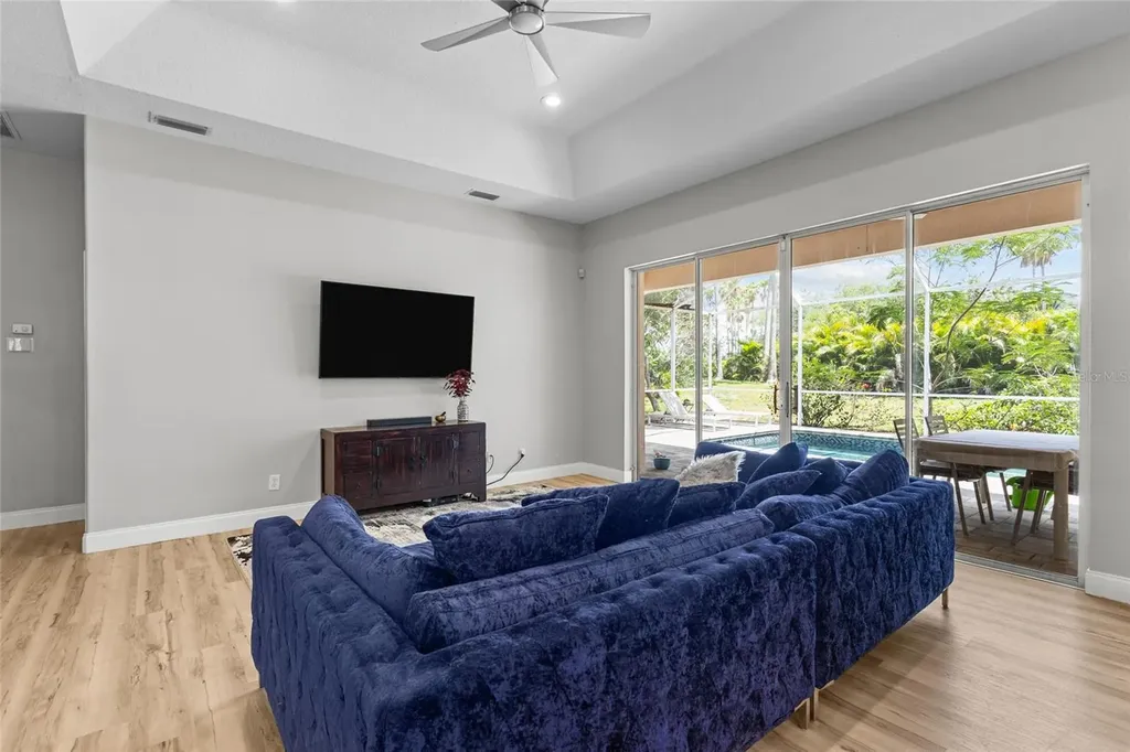 6223 Donnington Court Sarasota FL 34238