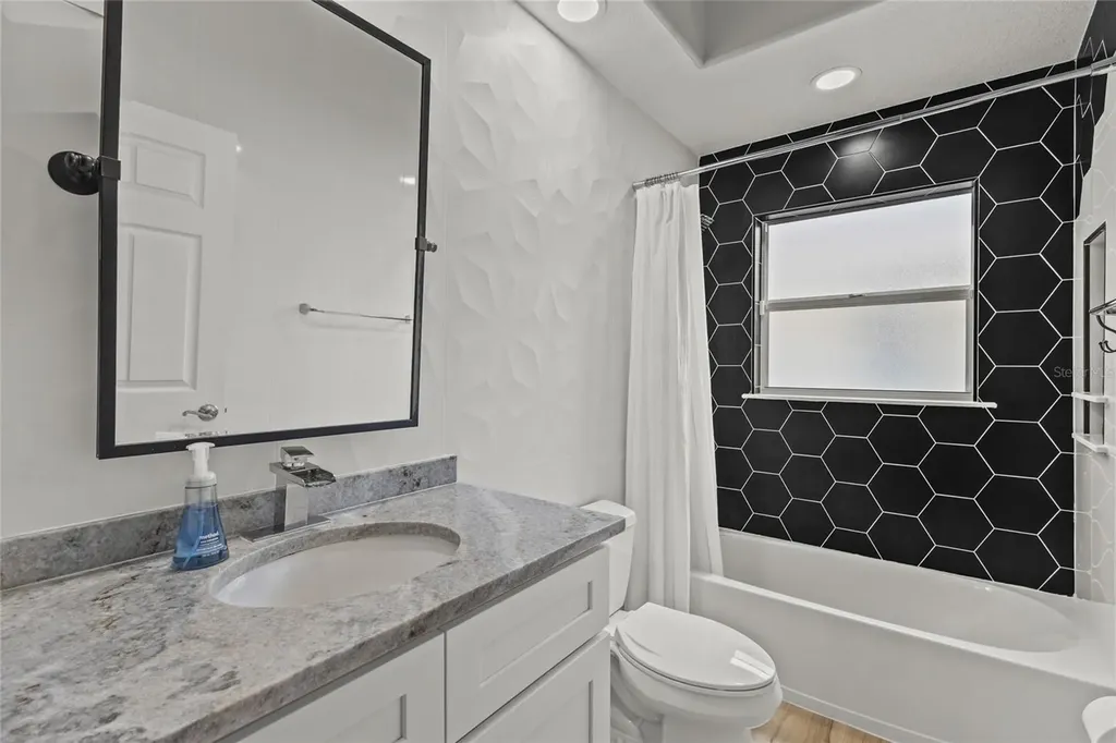 6223 Donnington Court Sarasota FL 34238