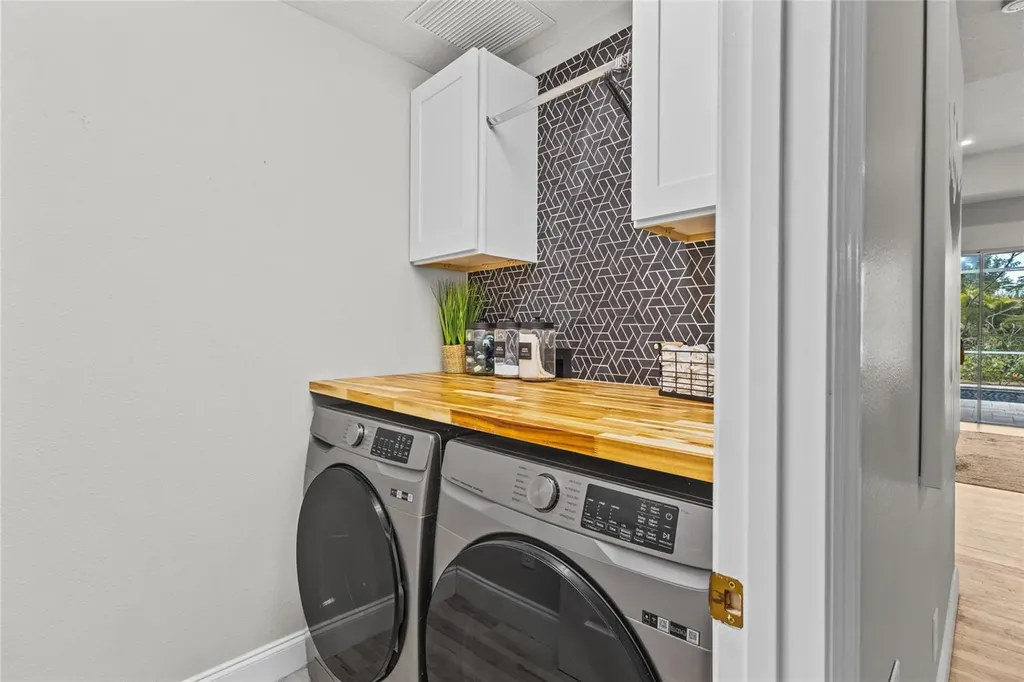6223 Donnington Court Sarasota FL 34238