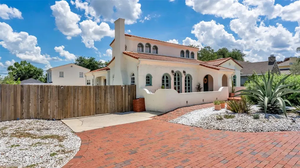 743 E Edgewood Drive Lakeland FL 33803
