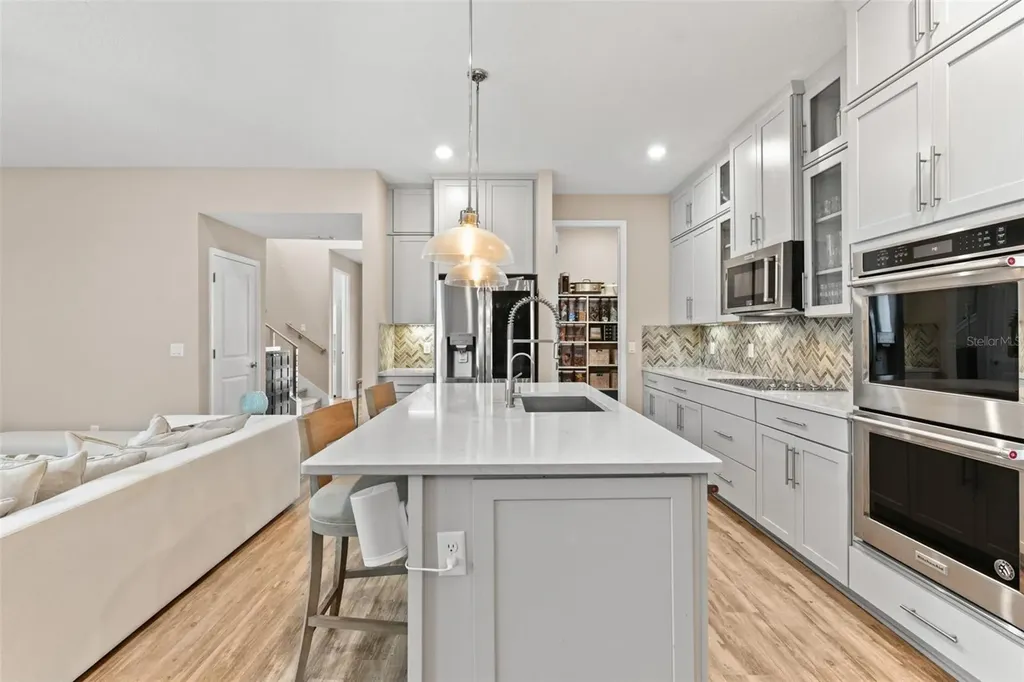 7043 Carrickbend Lane Orlando FL 32819
