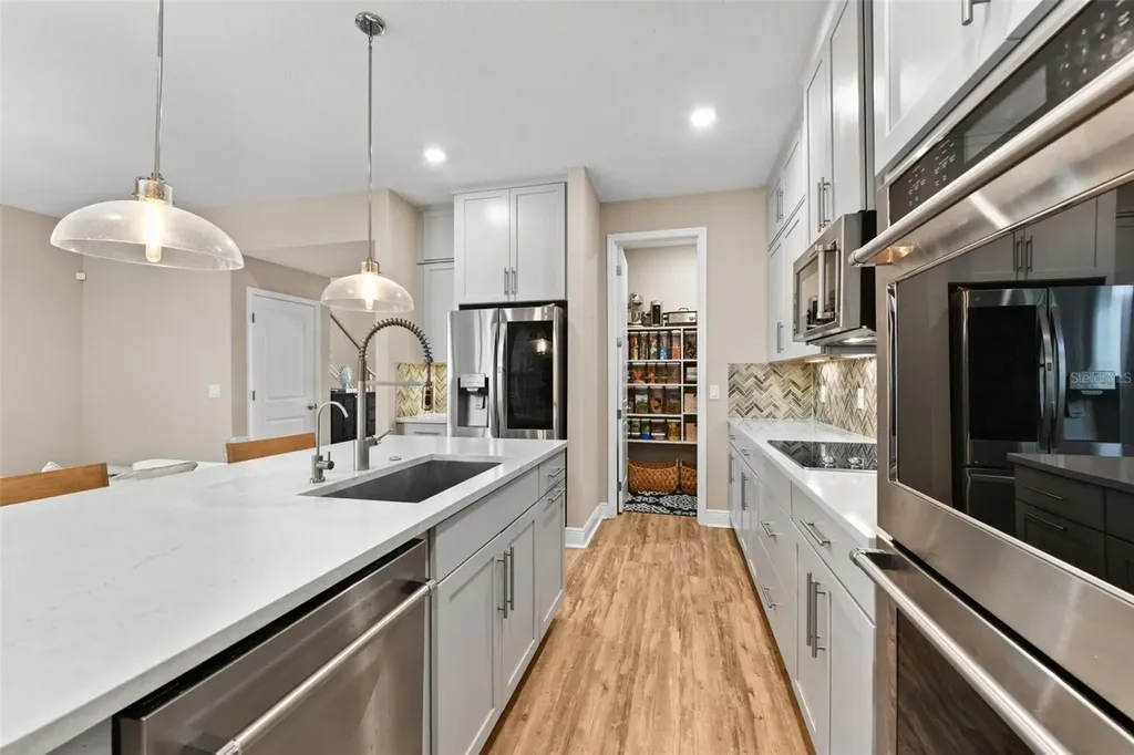 7043 Carrickbend Lane Orlando FL 32819