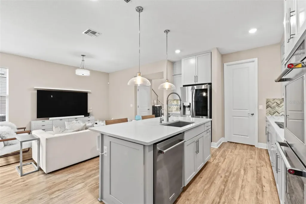 7043 Carrickbend Lane Orlando FL 32819