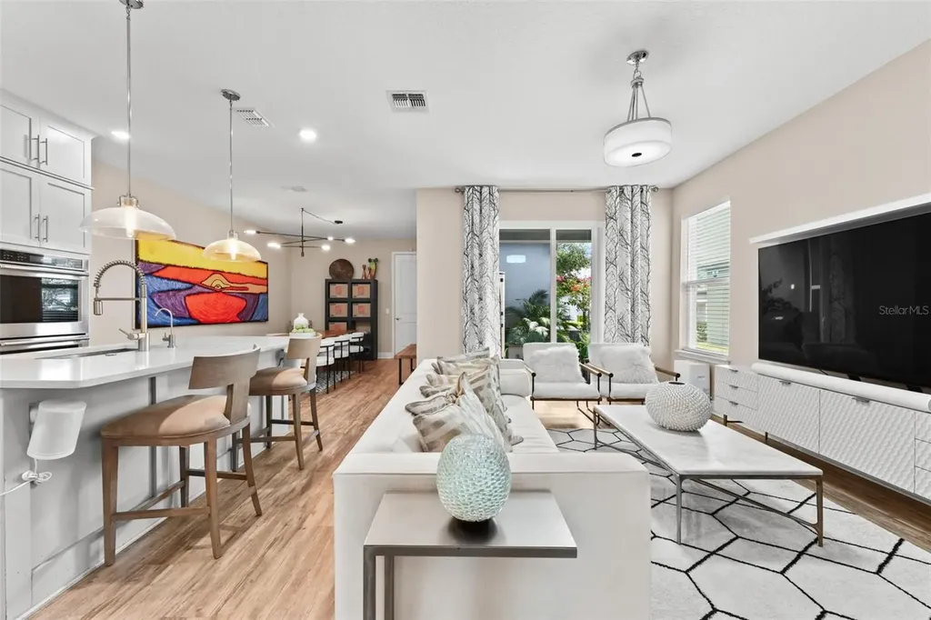 7043 Carrickbend Lane Orlando FL 32819