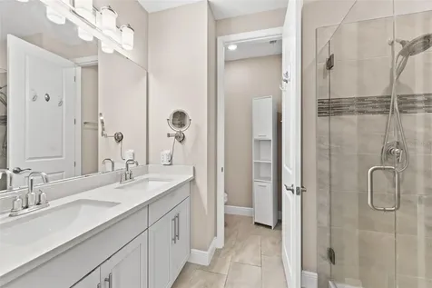 7043 Carrickbend Lane Orlando FL 32819