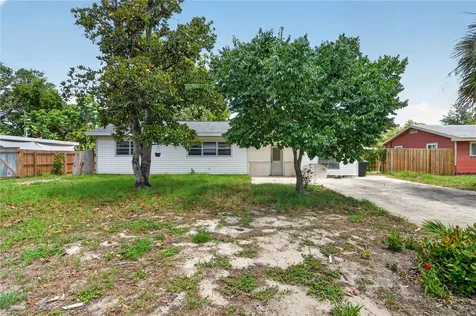 7211 Lynnwood Avenue N St Petersburg FL 33710