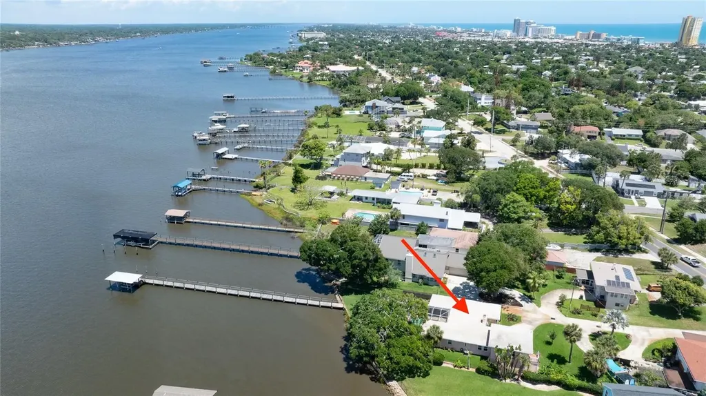 1209 N Halifax Avenue Daytona Beach FL 32118