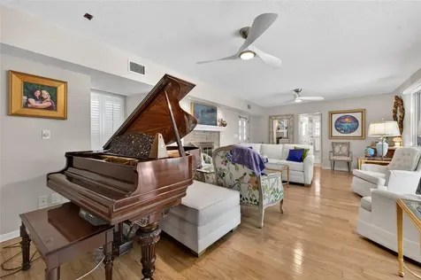 1209 N Halifax Avenue Daytona Beach FL 32118
