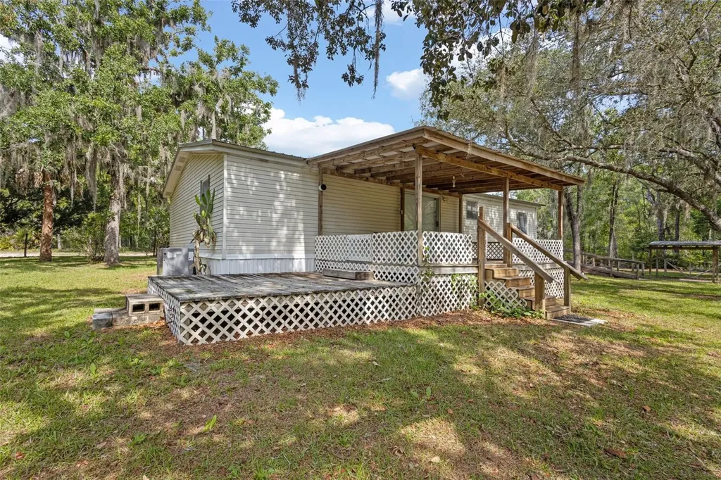 704 SE 791st Street Old Town FL 32680