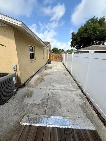 2729 Nodosa Drive Sarasota FL 34232