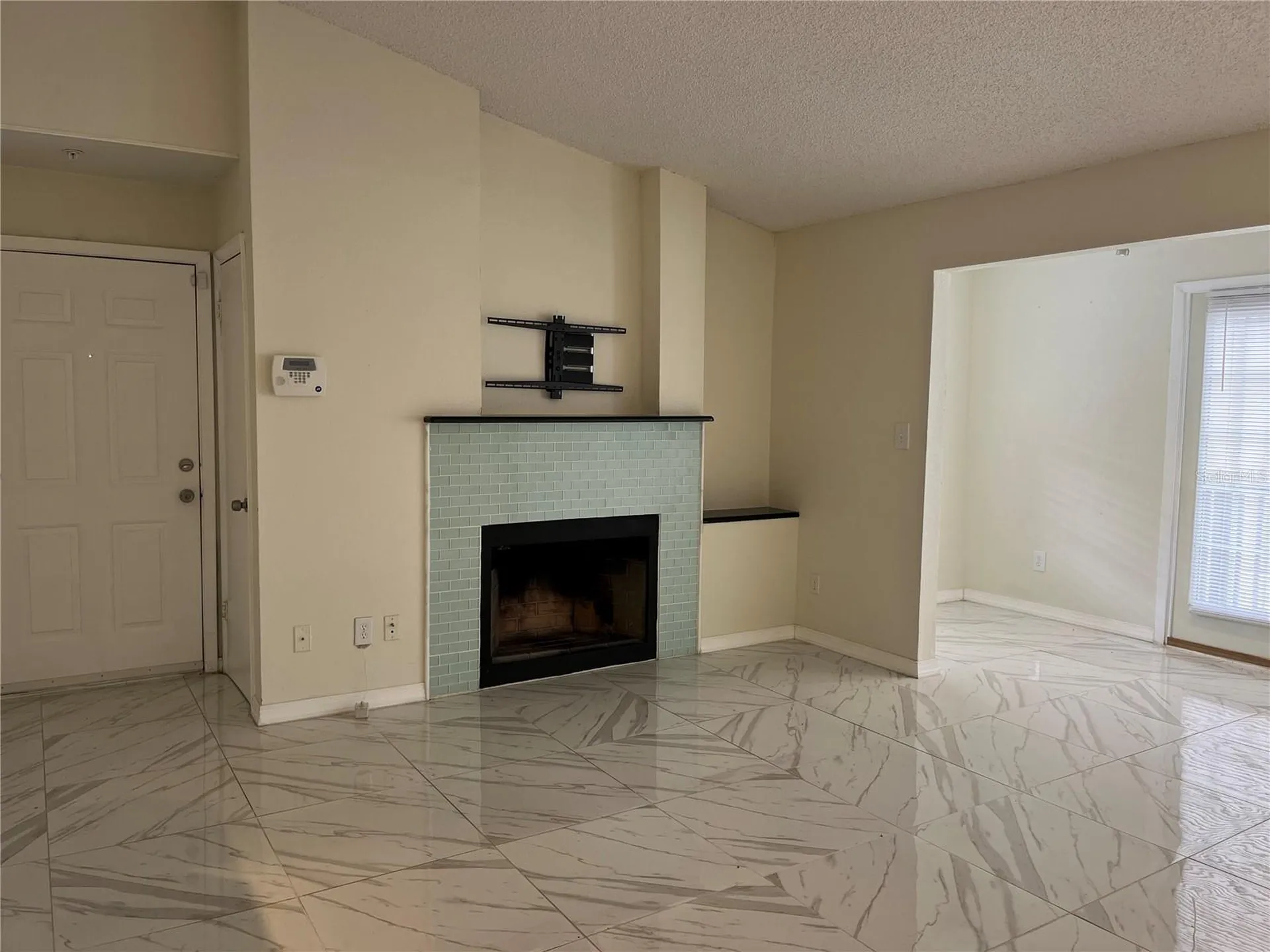 232 Afton Square Altamonte Springs FL 32714