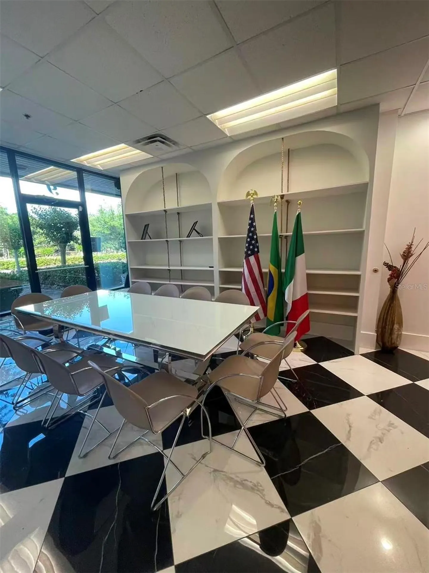 7075 Kingspointe Parkway Orlando FL 32819