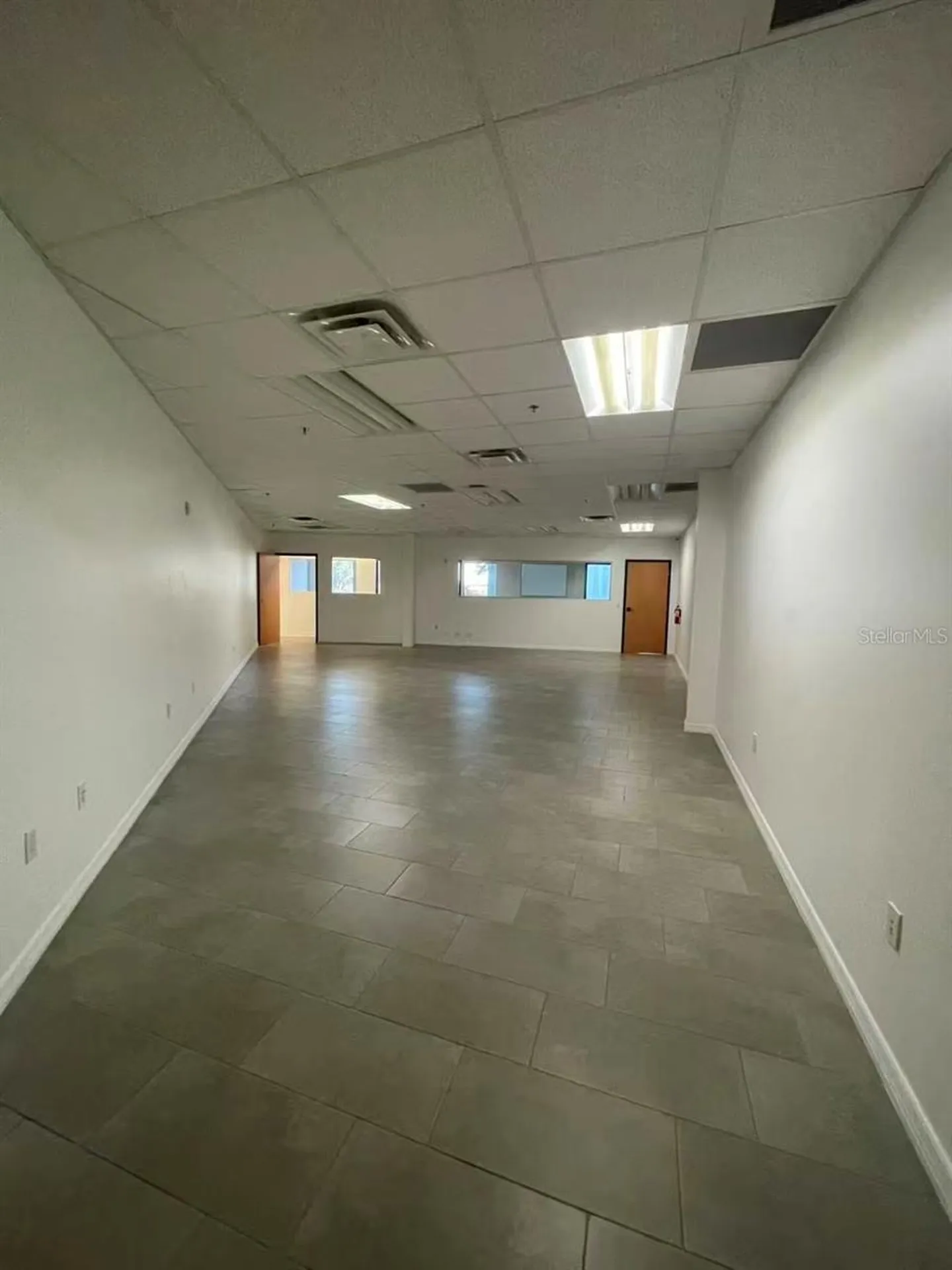 7075 Kingspointe Parkway Orlando FL 32819