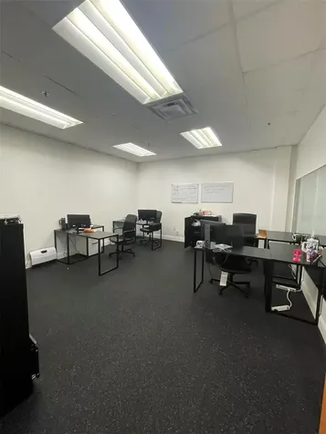 7075 Kingspointe Parkway Orlando FL 32819