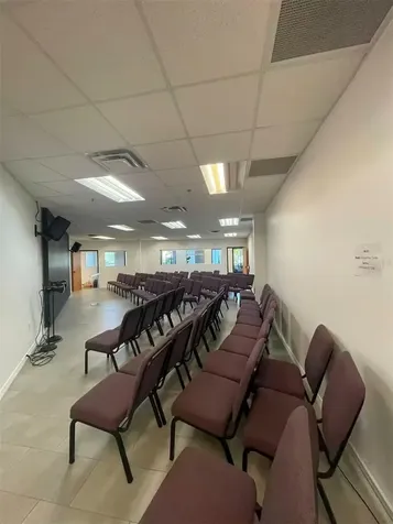 7075 Kingspointe Parkway Orlando FL 32819