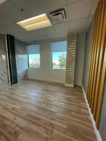 7075 Kingspointe Parkway Orlando FL 32819