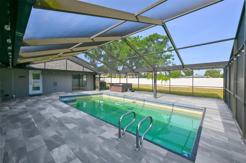 2701 Herndon Street Valrico FL 33596