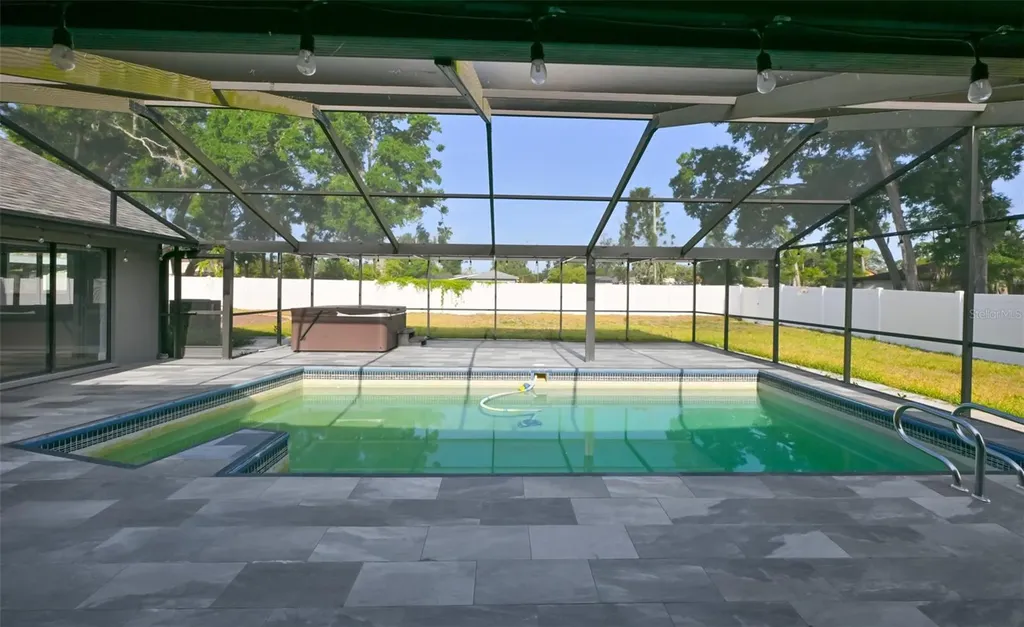 2701 Herndon Street Valrico FL 33596
