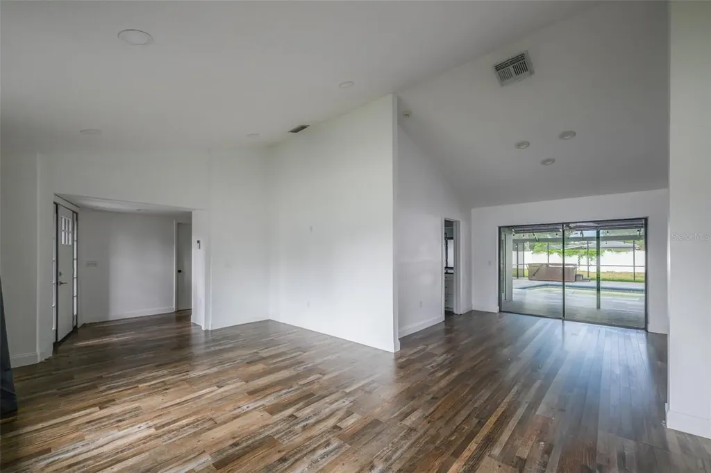 2701 Herndon Street Valrico FL 33596