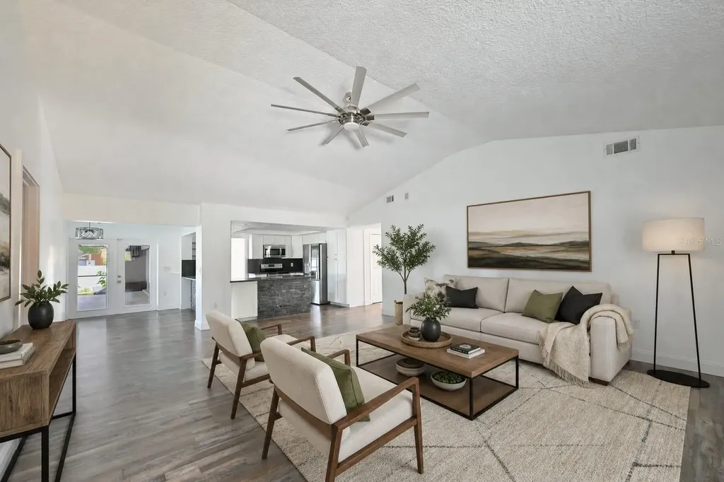 2701 Herndon Street Valrico FL 33596