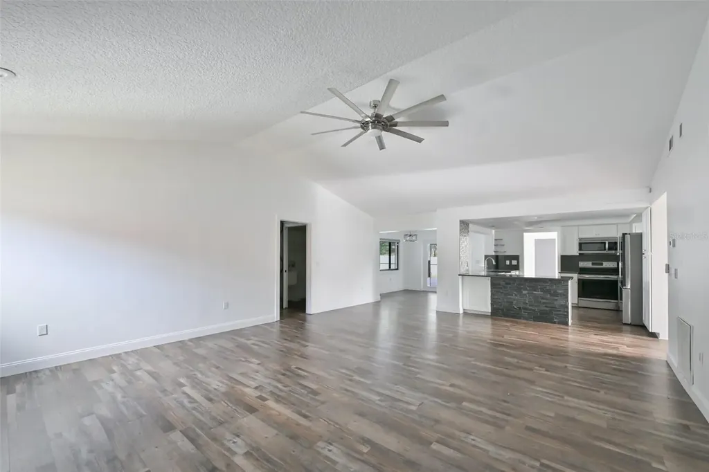 2701 Herndon Street Valrico FL 33596