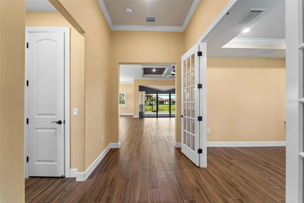 5700 Sweet Leaf Way Sarasota FL 34238