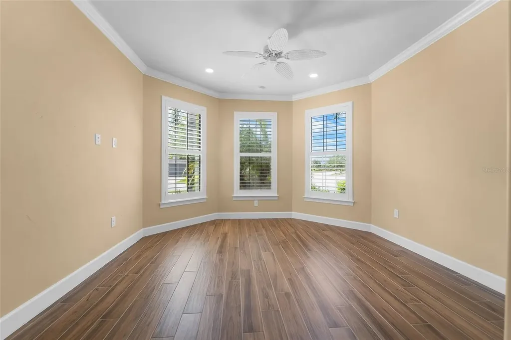 5700 Sweet Leaf Way Sarasota FL 34238