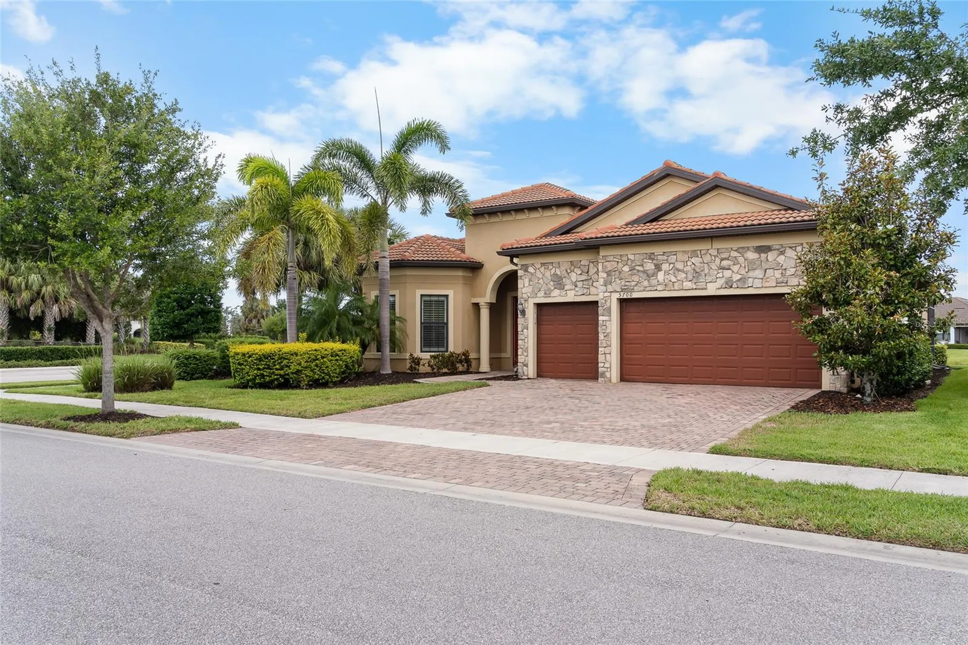 5700 Sweet Leaf Way Sarasota FL 34238