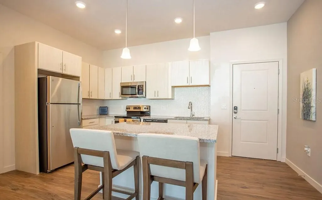 1185 S Pinellas Avenue Tarpon Springs FL 34689