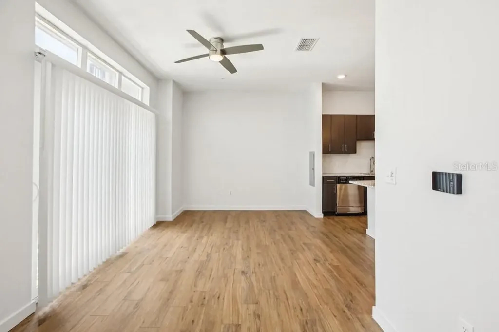 1185 S Pinellas Avenue Tarpon Springs FL 34689