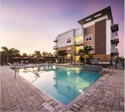 1185 S Pinellas Avenue Tarpon Springs FL 34689