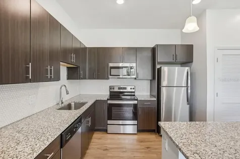 1185 S Pinellas Avenue Tarpon Springs FL 34689
