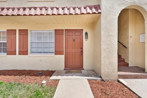 1112 W Main Street Leesburg FL 34748