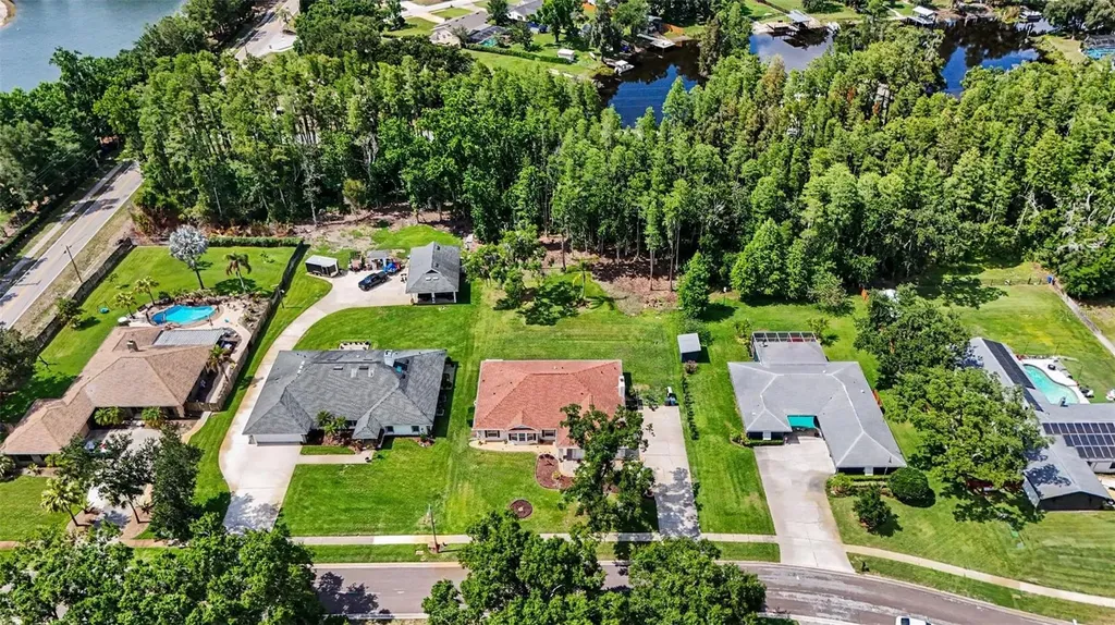 1015 Hastings Court Lutz FL 33548