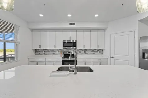 17585 Boracay Court Venice FL 34293