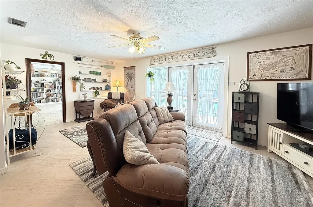 13569 91st Avenue Seminole FL 33776