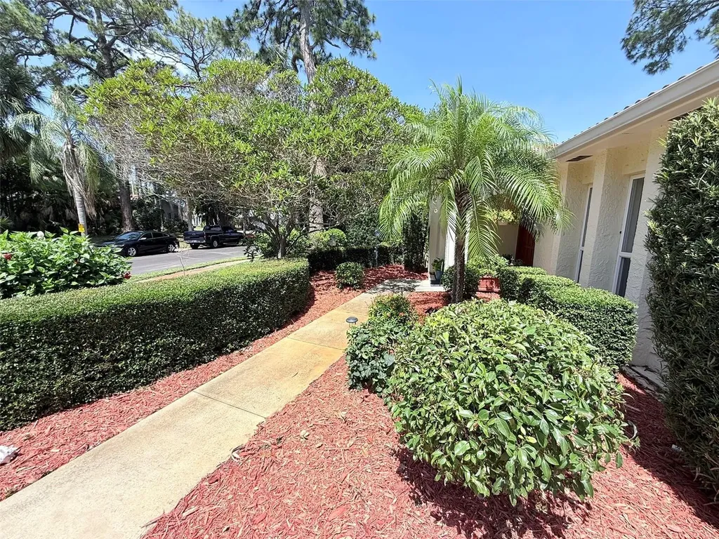 13569 91st Avenue Seminole FL 33776