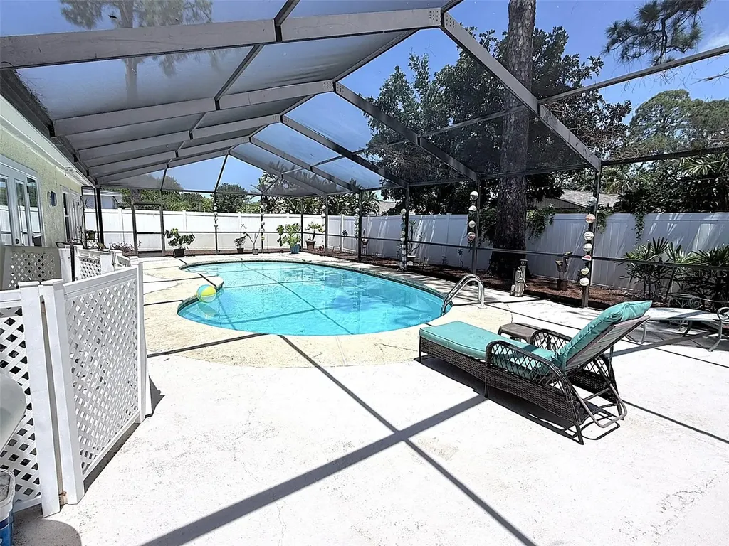 13569 91st Avenue Seminole FL 33776