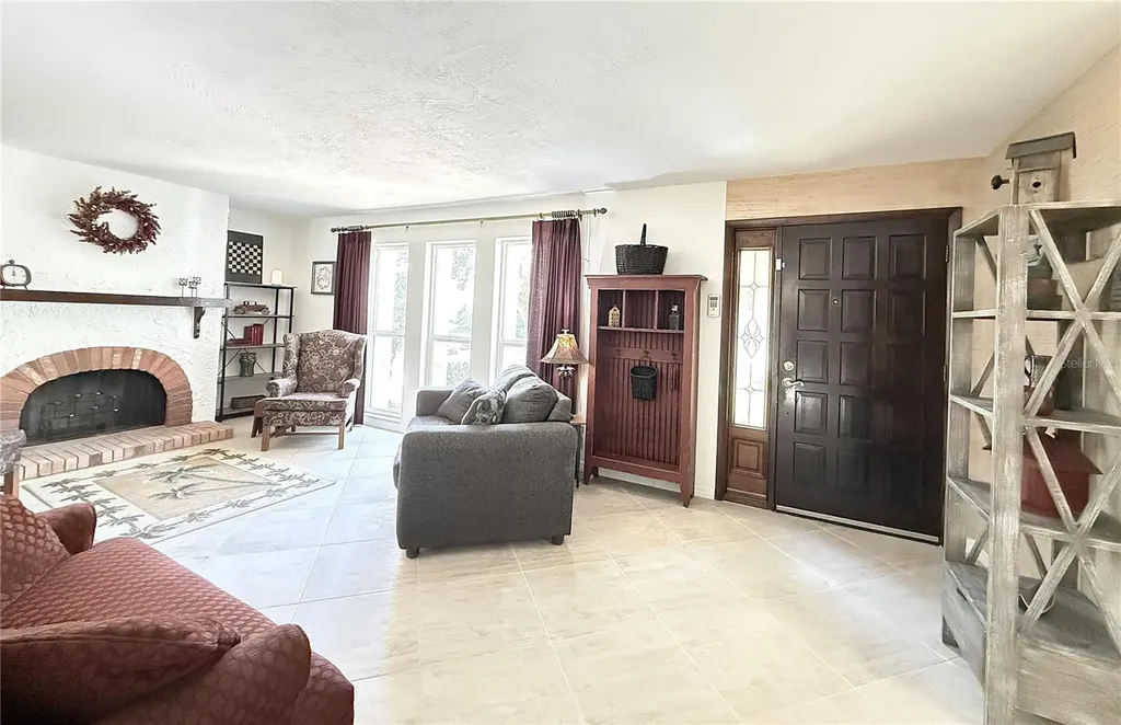 13569 91st Avenue Seminole FL 33776