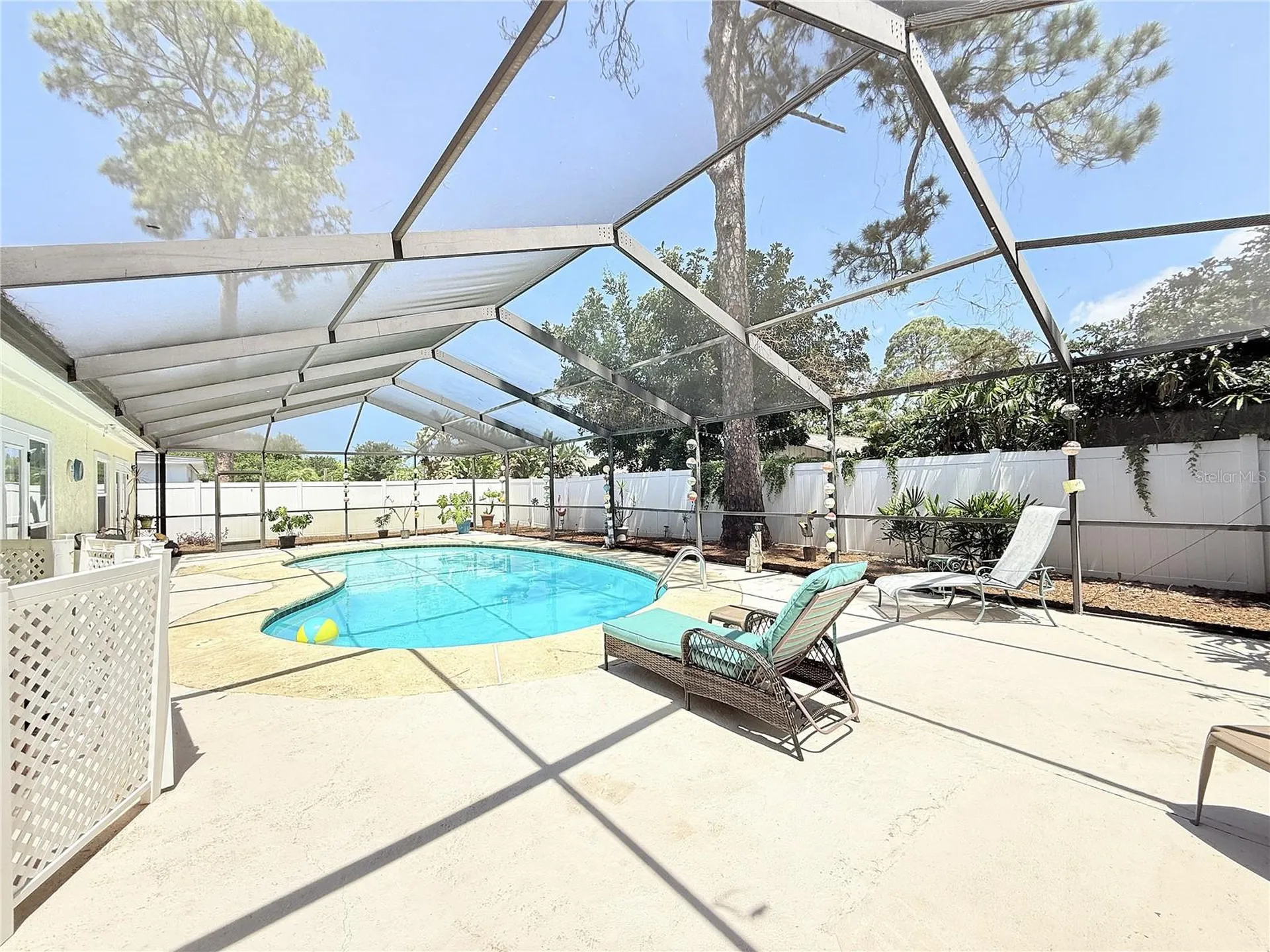 13569 91st Avenue Seminole FL 33776