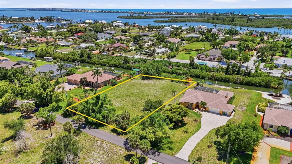 305 Spaniards Road Placida FL 33946