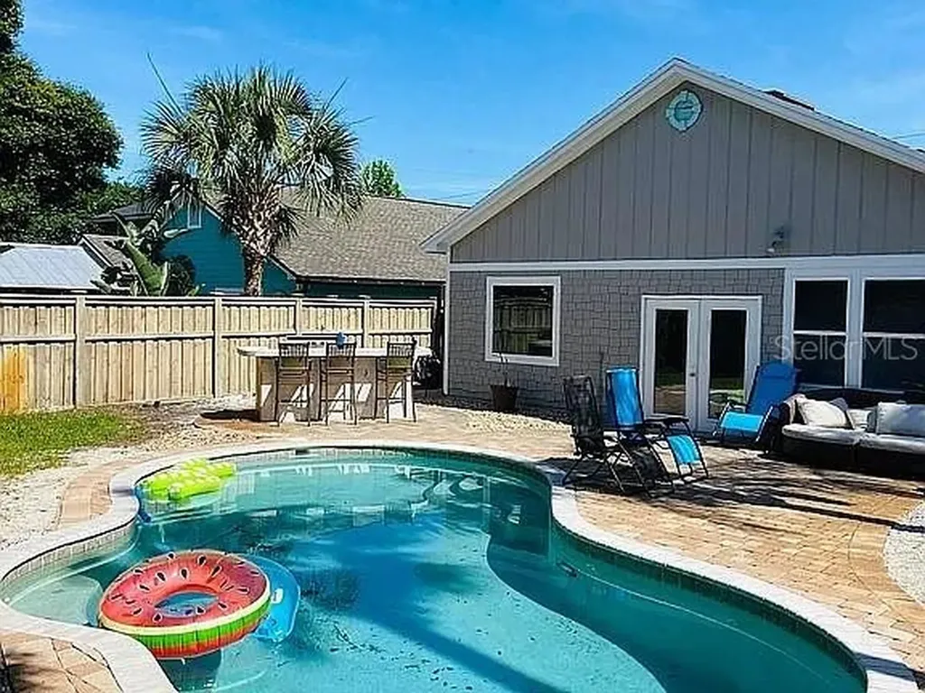 1043 Seabreeze Avenue Jacksonville Beach FL 32250