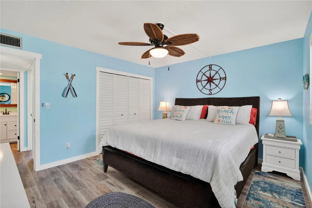 117 7th Street N Bradenton Beach FL 34217