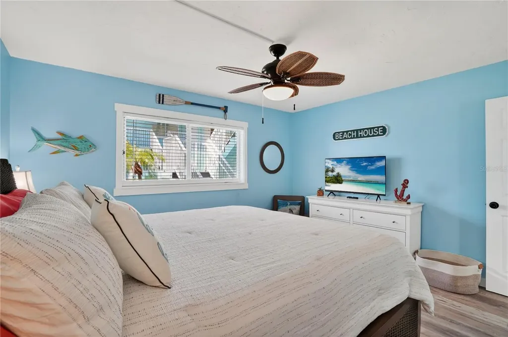 117 7th Street N Bradenton Beach FL 34217