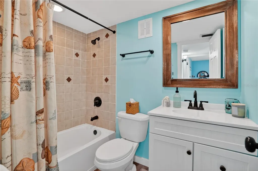 117 7th Street N Bradenton Beach FL 34217