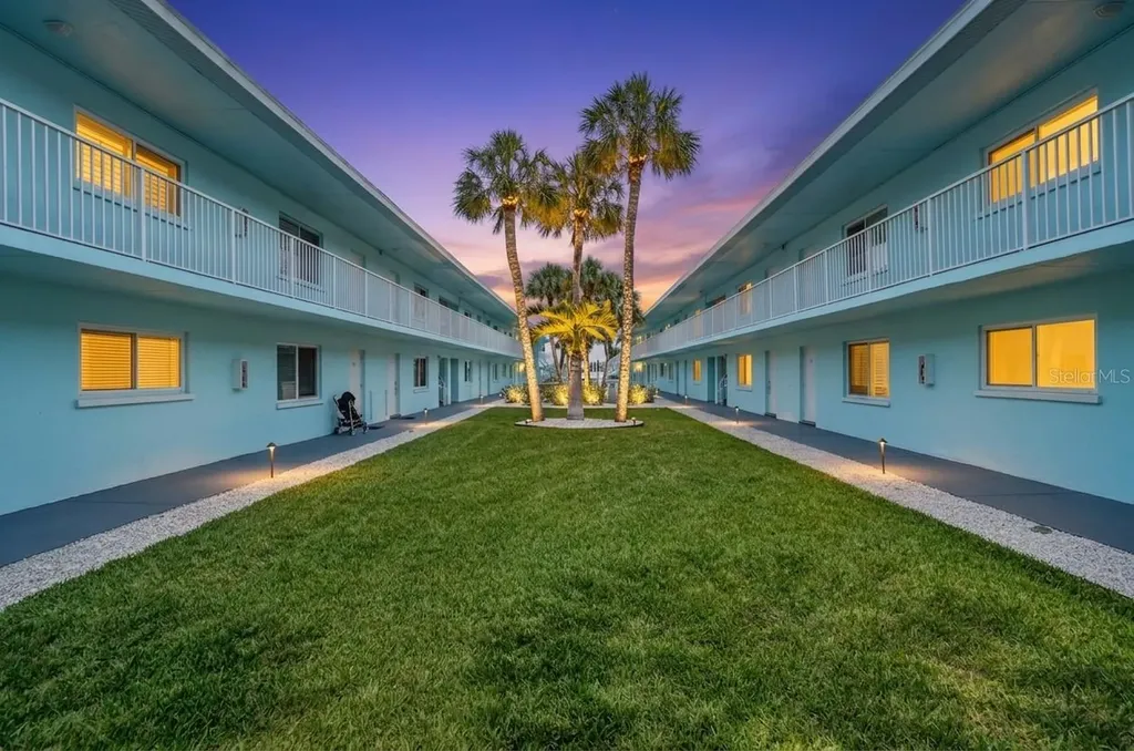 117 7th Street N Bradenton Beach FL 34217