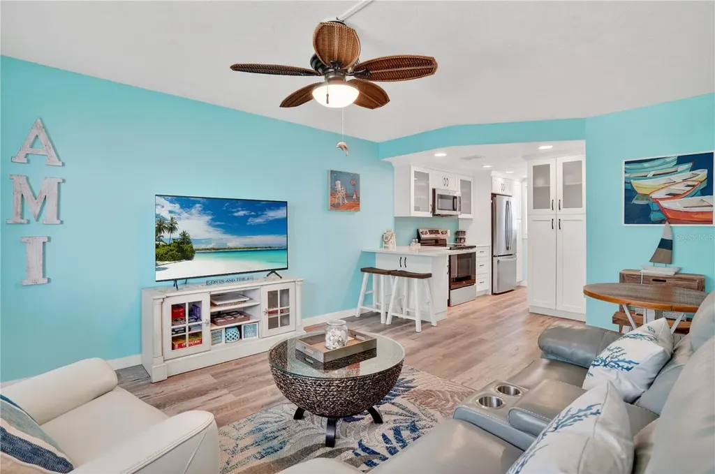 117 7th Street N Bradenton Beach FL 34217